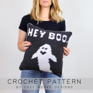 Crochet Pattern Hey Boo Pillow, Halloween Crochet Pattern, Pillow Crochet Pattern, Crochet Pillow, Beginner Crochet, Halloween, Hey Boo