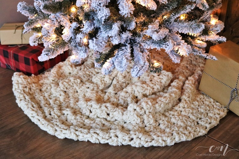 Snow Flurry Tree Skirt Crochet Pattern, Farmhouse Decor, Tree Scarf, Rustic Christmas Decor, Crochet Christmas Pattern, Magnolia, Farm image 7