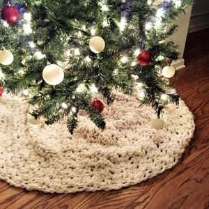 Snow Flurry Tree Skirt Crochet Pattern, Farmhouse Decor, Tree Scarf, Rustic Christmas Decor, Crochet Christmas Pattern, Magnolia, Farm image 2