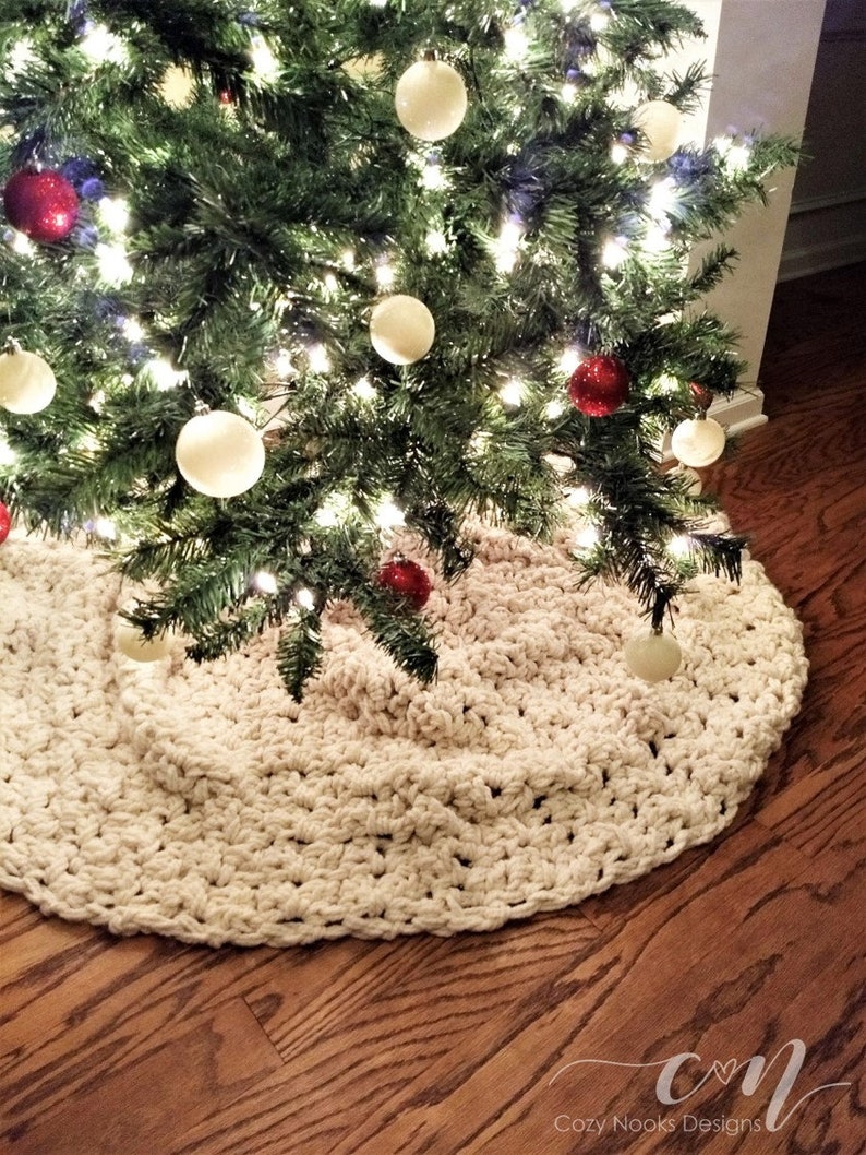 Snow Flurry Tree Skirt Crochet Pattern, Farmhouse Decor, Tree Scarf, Rustic Christmas Decor, Crochet Christmas Pattern, Magnolia, Farm image 2