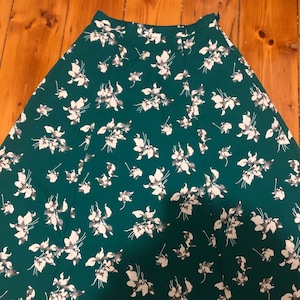 Petite midi skirt 90s top