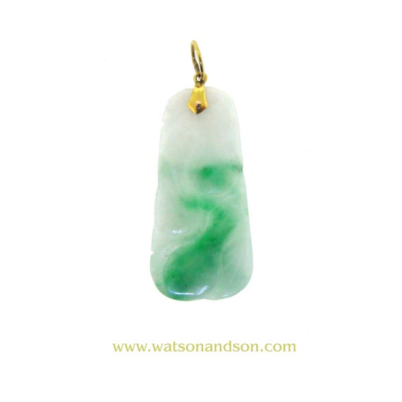 14k Yellow Gold Jade Pendant - image 1