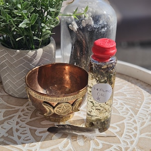Magickal Healing Oil: Witchcrafted Ritual Anointing Oil (50ml)