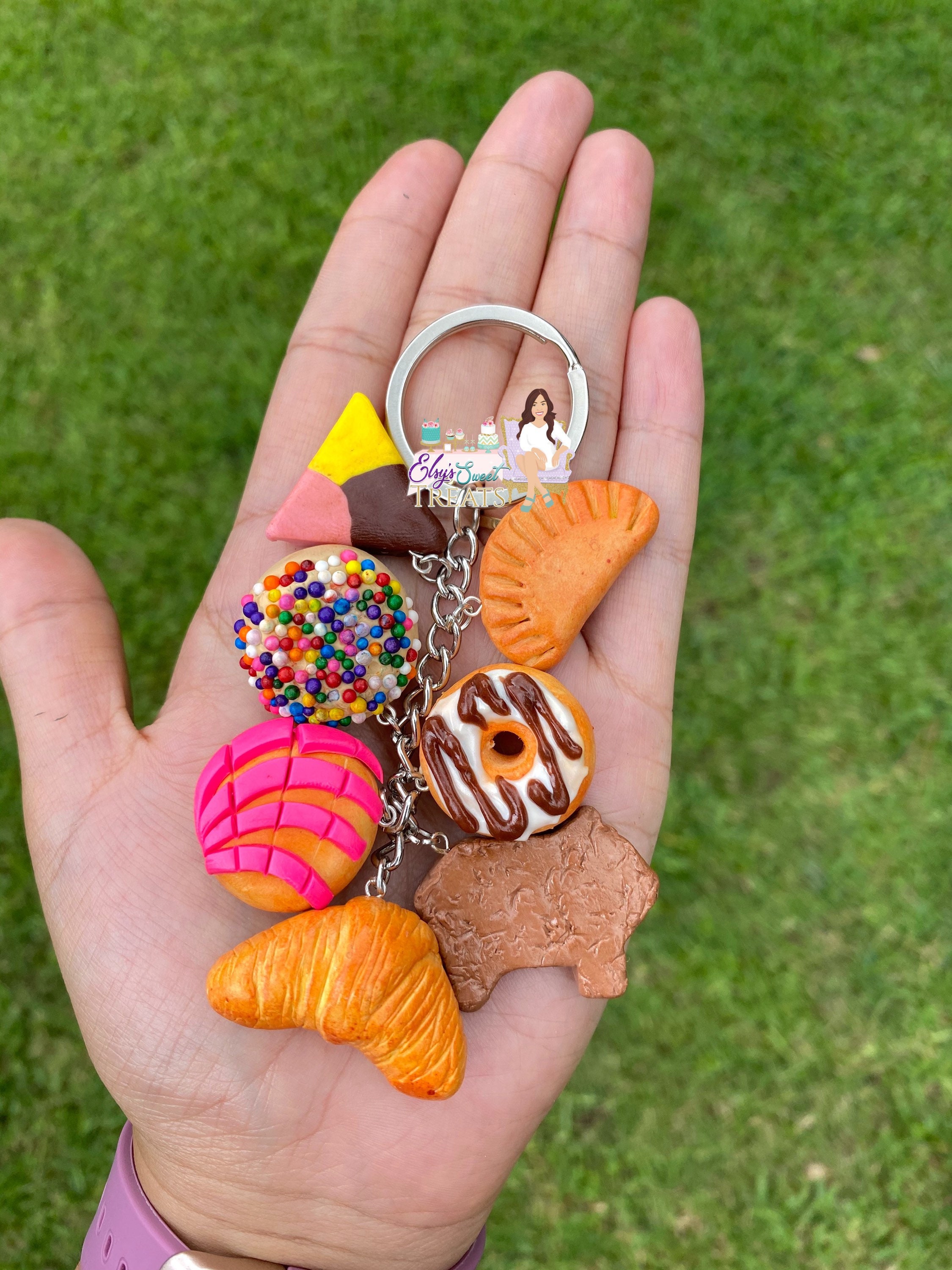 Mexican Charm Keychain / Pan Dulce Llavero 