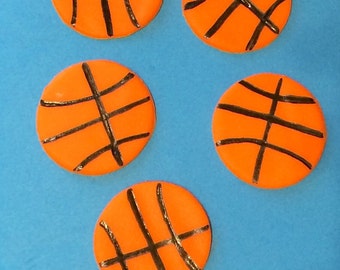 Basketball   fondant cupcake topper