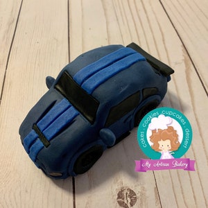 Car fondant cake topper