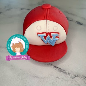 Baseball Mitt, Bat and Cap fondant cake topper image 3