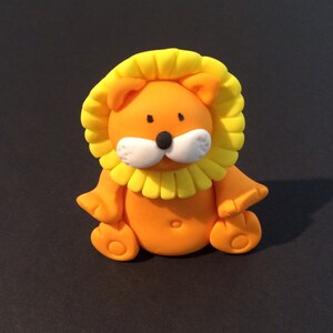 lion fondant cake topper