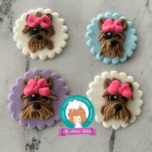 Dog fondant cupcake topper