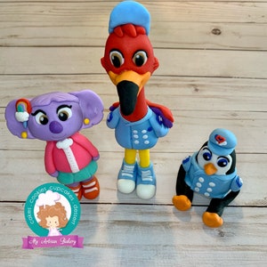 Tots inspired fondant cake topper