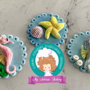 seahorse fondant cupcake topper