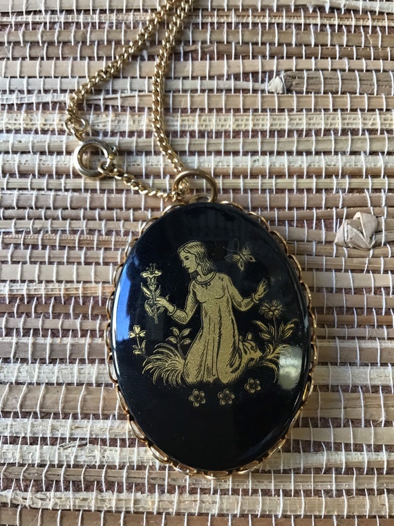 Virgo Zodiac Cameo Necklace