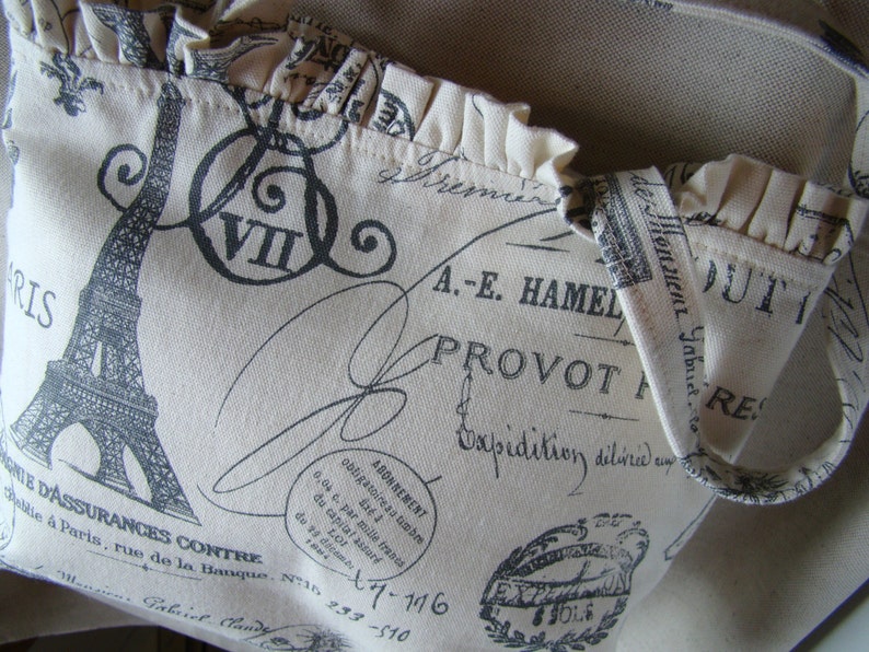Handbag in French printed icons Ruffle Top Edge Tote Bag Magnetic Snap Closeur Cotton fabric
