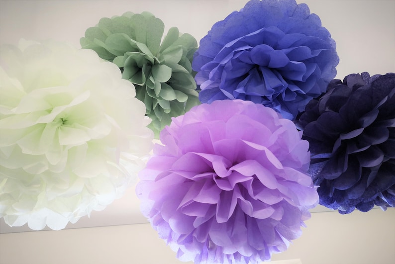 10+20 handmade units of tissue paper pom poms lots of colours to choose from Set of 30