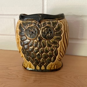 Mid Century Owl Vase: Earth Tones Pottery Planter, c1970s