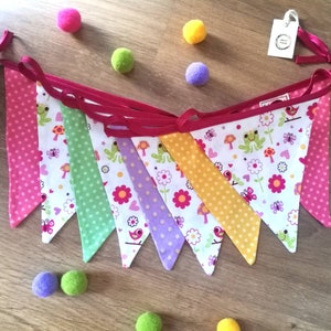 Stof banner / kikker prins en polka stippen / bunting / wimpels / vlaggen / slinger / Kikker stof en stippen