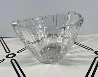 Marquis by Waterford Crystal Bowl Glacier Oval Centerpiece 8x6x4.5 Clear Glass
