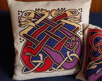 Celtic Dogs Cushion Pattern