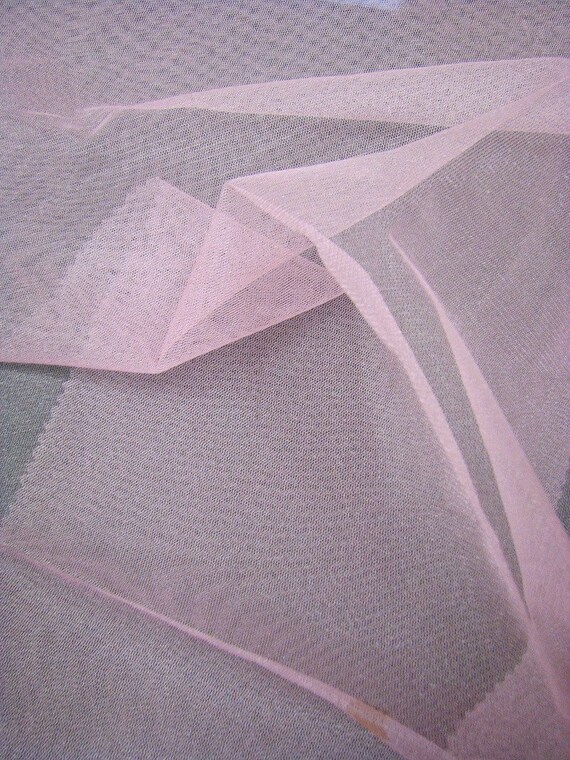 Mesh outlet fabric content