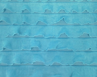 Tissu élasthanne en polyester extensible semi-transparent à volants de 2,5 cm (1 po.) - 52 à 54 po. de large - par mètre ou en vrac
