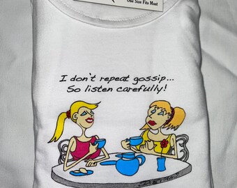 Non Ripeto Gossip - Camicia da Notte o Copricostume da Spiaggia impreziosito da Pietre e Borsa per il Trasporto - 100% Cotone Taglia Unica