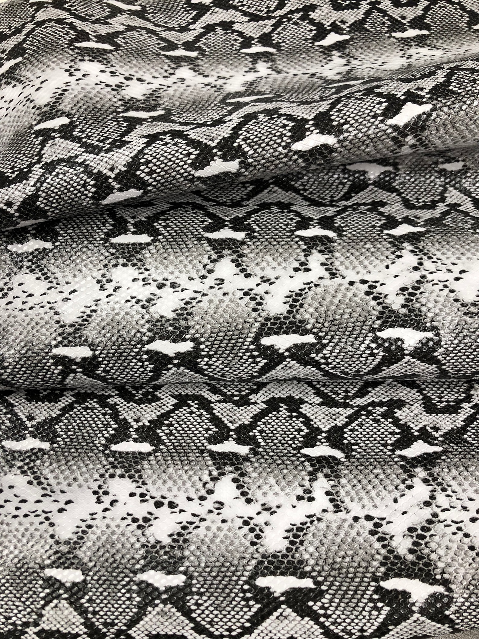 Heavy Polyester Non-stretch Shiny Snake Skin Faux Pattern | Etsy