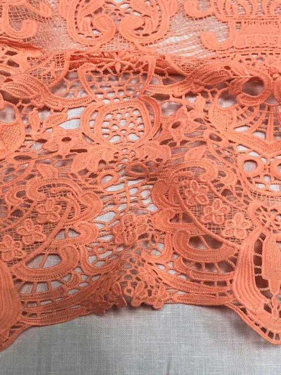 Polyester Non stretch Textured 27 Inches Wide Narrow Scallop