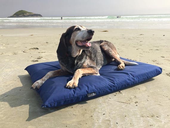 durable waterproof dog bed
