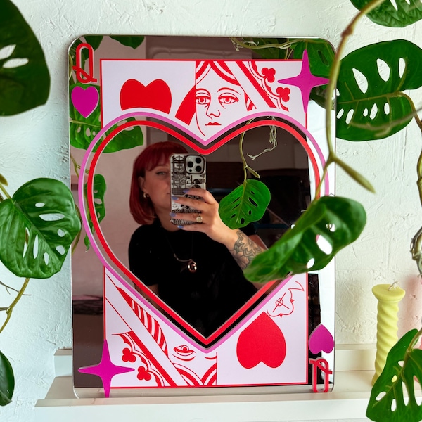 Queen Of Hearts - Two sizes