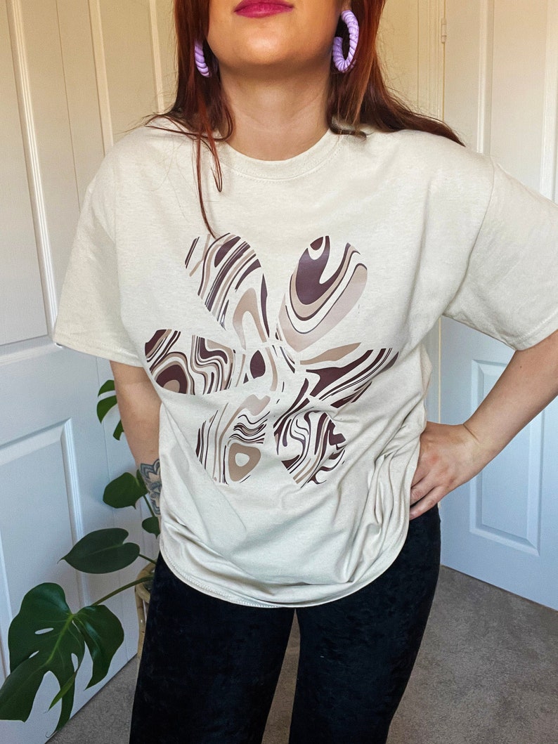 Beige /& Brown Trippy Flower T-Shirt
