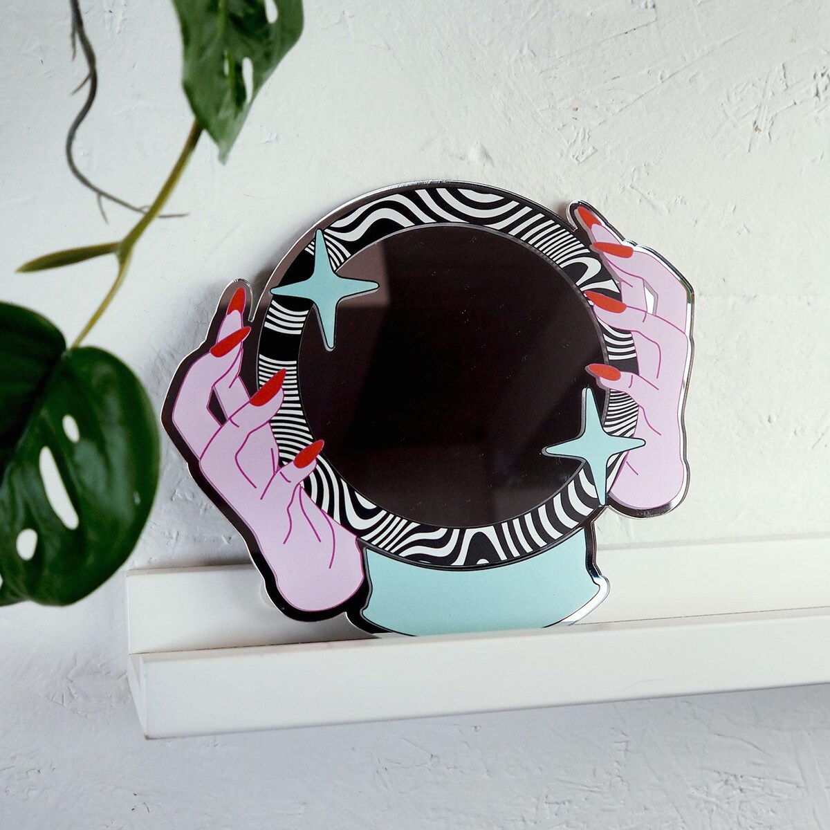 Magic Crystal Ball Mirror - Black & White