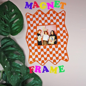 Zig Zag Print Magnet Frame - Orange