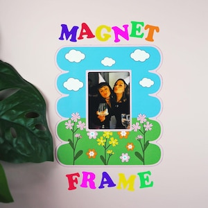 Blue Skies & Daisies Magnet Frame