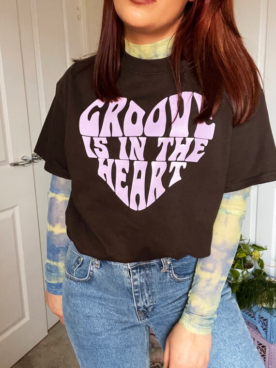 Brown \u0026 Lilac Groove is in the Heart T 