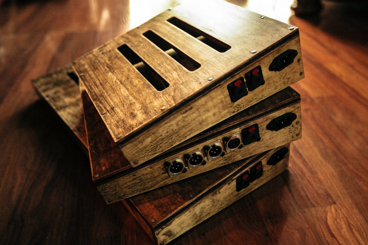 Board guitar. Старая гитарная педаль. кастом педалборд. music board diy.