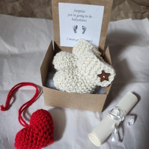 Baby Booties reveal box, Parents Pregnancy reveal, Grandparent pregnancy announcement, Baby gift box, booty in the box