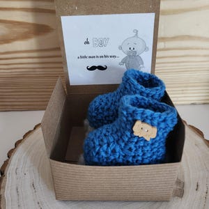 Baby gender reveal box, Parents Pregnancy announcement, baby boy booties, grandparents pregnancy reveal box, Blue booties
