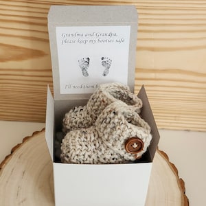 Grandparent Pregnancy reveal, pregnancy announcement box, Baby booties, reveal box, Baby shower gift set, reveal booties
