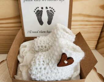 Spring Parent Pregnancy announcement, Grandparent pregnancy reveal, Baby bootie reveal box, Baby shower gift box, Free crochet heart!
