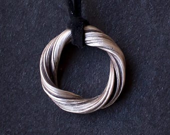 Alvar Necklace – Art Nouveau Elven Twisted Pendant, Handmade Jewelry