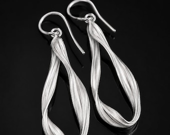 Traveler Silver earrings - Art nouveau Light Dangle Earrings
