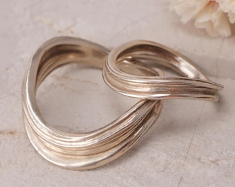 Anassa Art Nouveau Wedding Ring – Handmade Gold Band