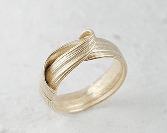 Rowan Gold ring - Art Nouveau ring. Beautiful and elegant. The perfect ring for Her!