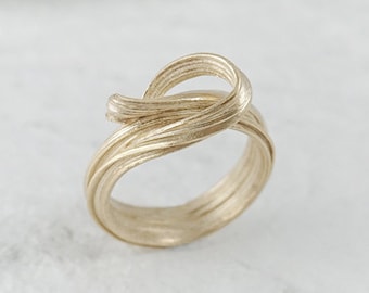Willow Gold ring - Art Nouveau ring. Beautiful and elegant. The perfect ring for Her!
