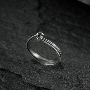 Tiny Knot Silver Ring - Elven Ring - Art nouveau ring - Nature Ring, Vintage Ring, Boho Ring, Celtic Ring