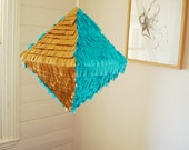 Quartz Pinata decoration turquoise & gold