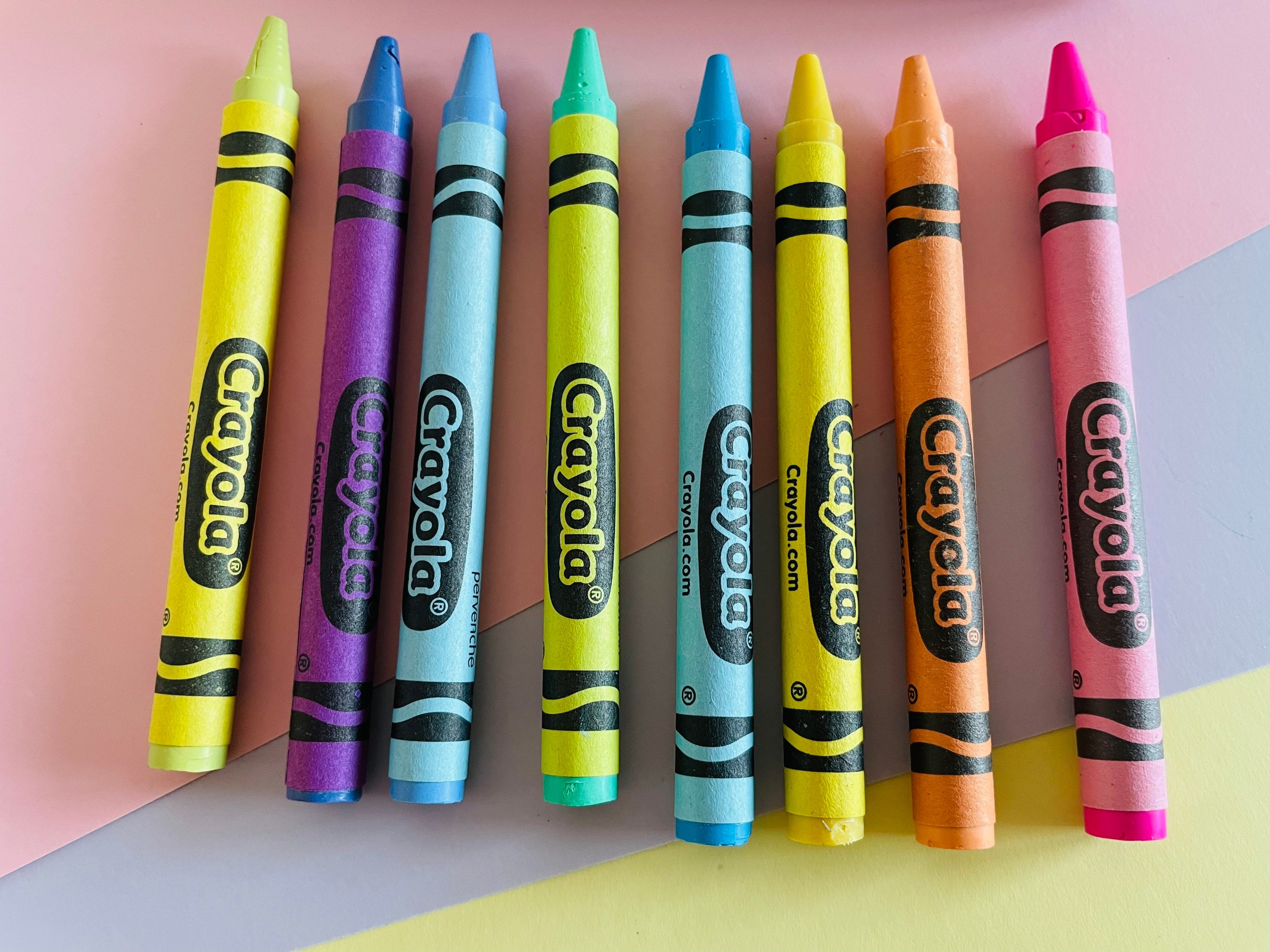 CRAYOLA 8 COUNT LARGE CRAYONS NON - TOXIC SCHOOL COLORING ART NEW