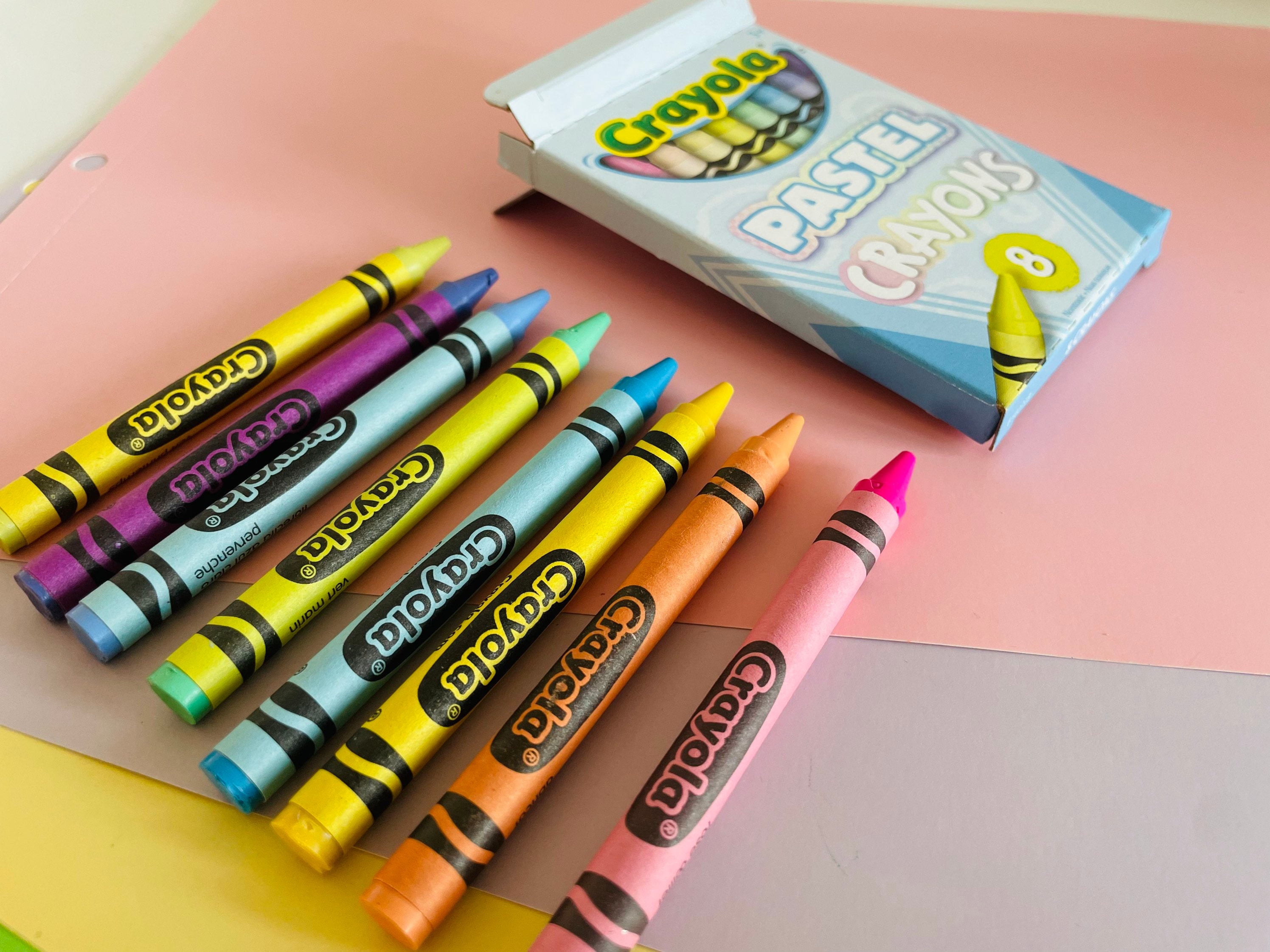 Crayola 8 Pastel Washable Crayons, Set of Crayons, Washable, Non Toxic,  Gift for Boys Girls, Arts and Crafts, Gifting, Stocking Stuffer 