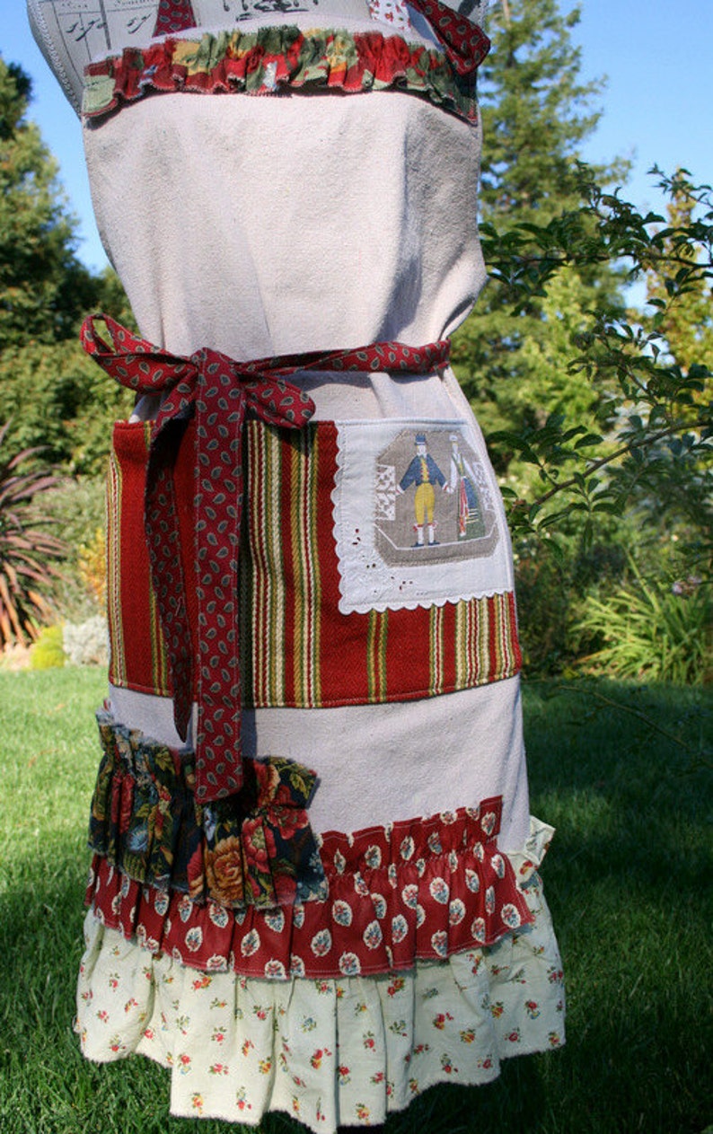 Vintage Couple Full Apron