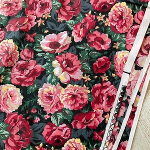 Tissu en coton vintage à fleurs roses rouges et roses, quilting, mètre carré